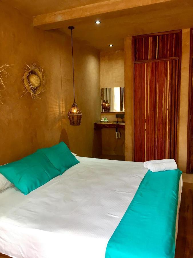Hotel Rinconcito De Mazunte Санта-Мария-Тонамека Экстерьер фото