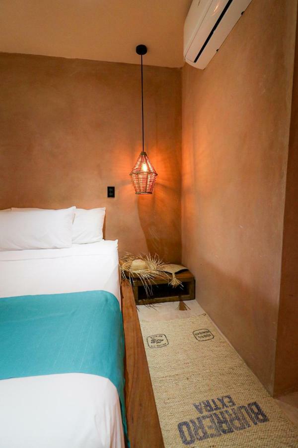 Hotel Rinconcito De Mazunte Санта-Мария-Тонамека Экстерьер фото